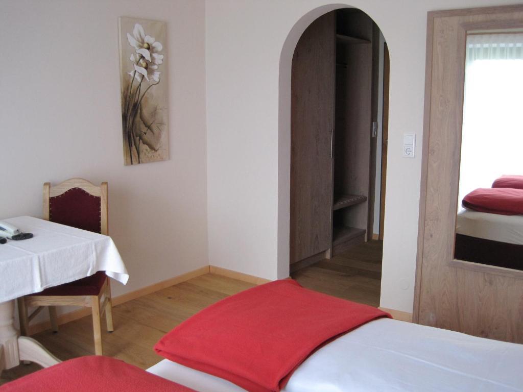 Hotel Zur Schonen Aussicht Уберзее Номер фото